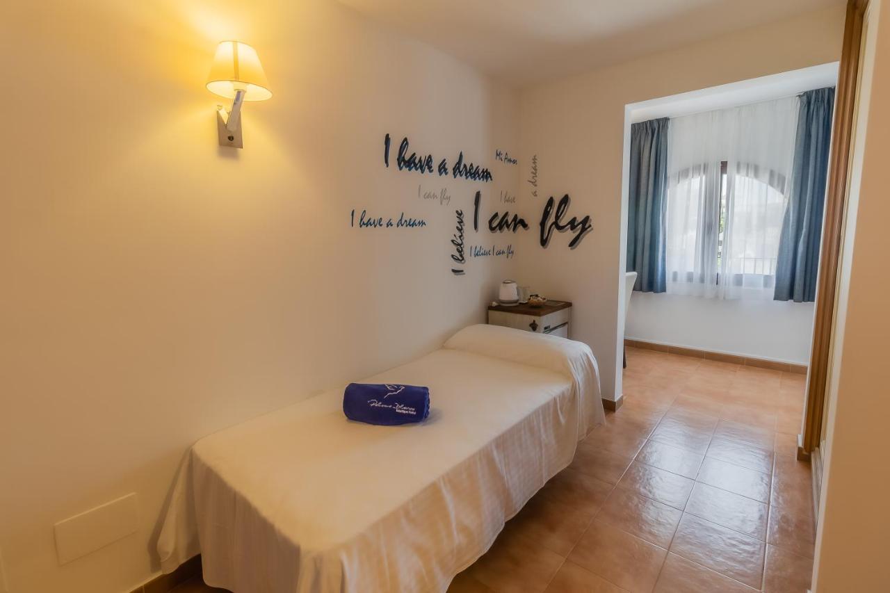 Paloma Blanca Boutique (adults Only) 3*